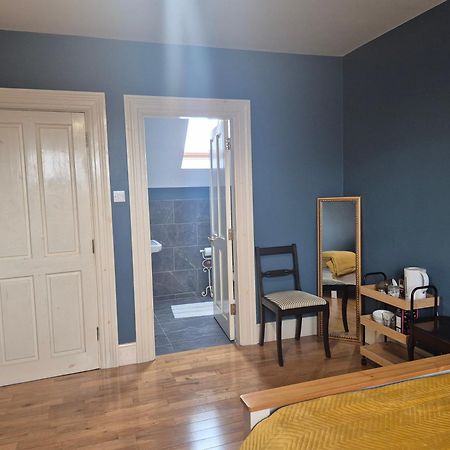 Ballinasloe Guest House In The Heart Of The Country Екстериор снимка
